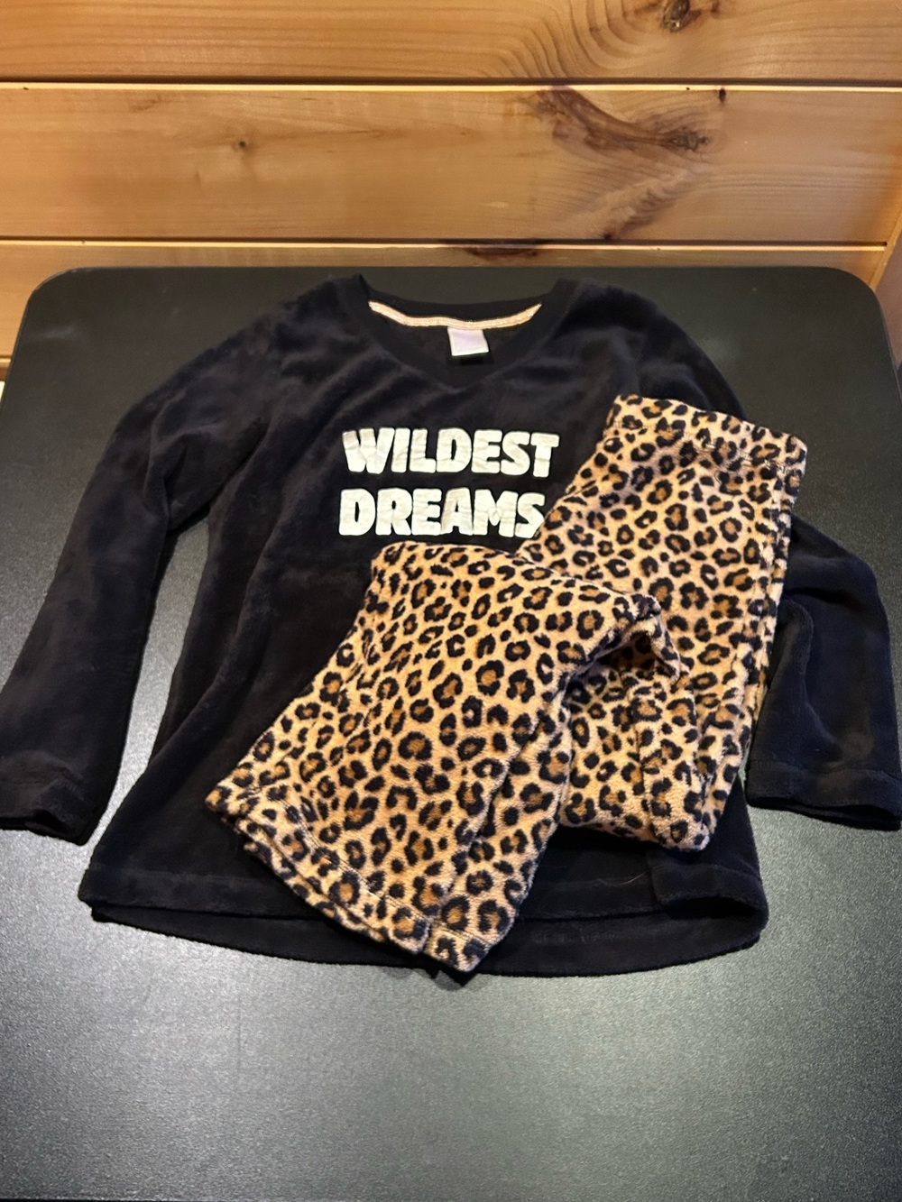 Women’s Fleece Pajama Set NWOT